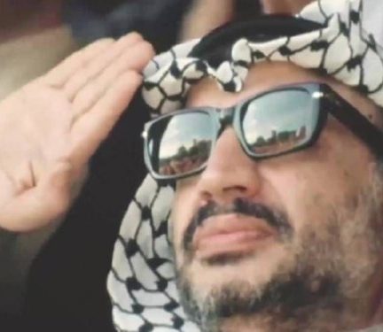 مستند «وداع با اسلحه»، یاسر عرفات چگونه با اسلحه و فلسطین وداع کرد